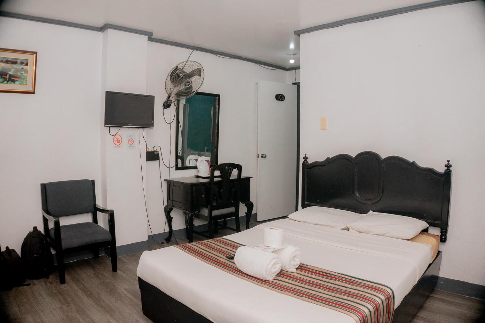 Mount Crest Hotel Baguio City Buitenkant foto